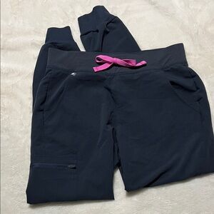 Figs Dark Gray Joggers Scrubs with Bright Pink Drawstring. Size Small.